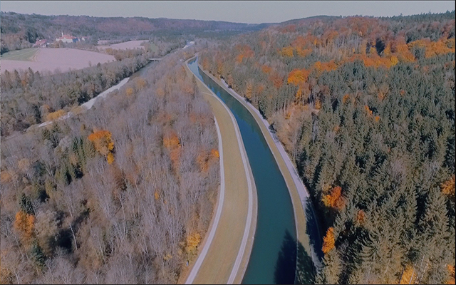 Isartal von oben — Wald, Lichtung und Klause